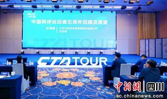 也演绎着心